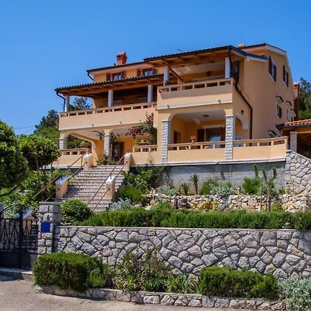 Apartmani Zorica Martinšćica Esterno foto