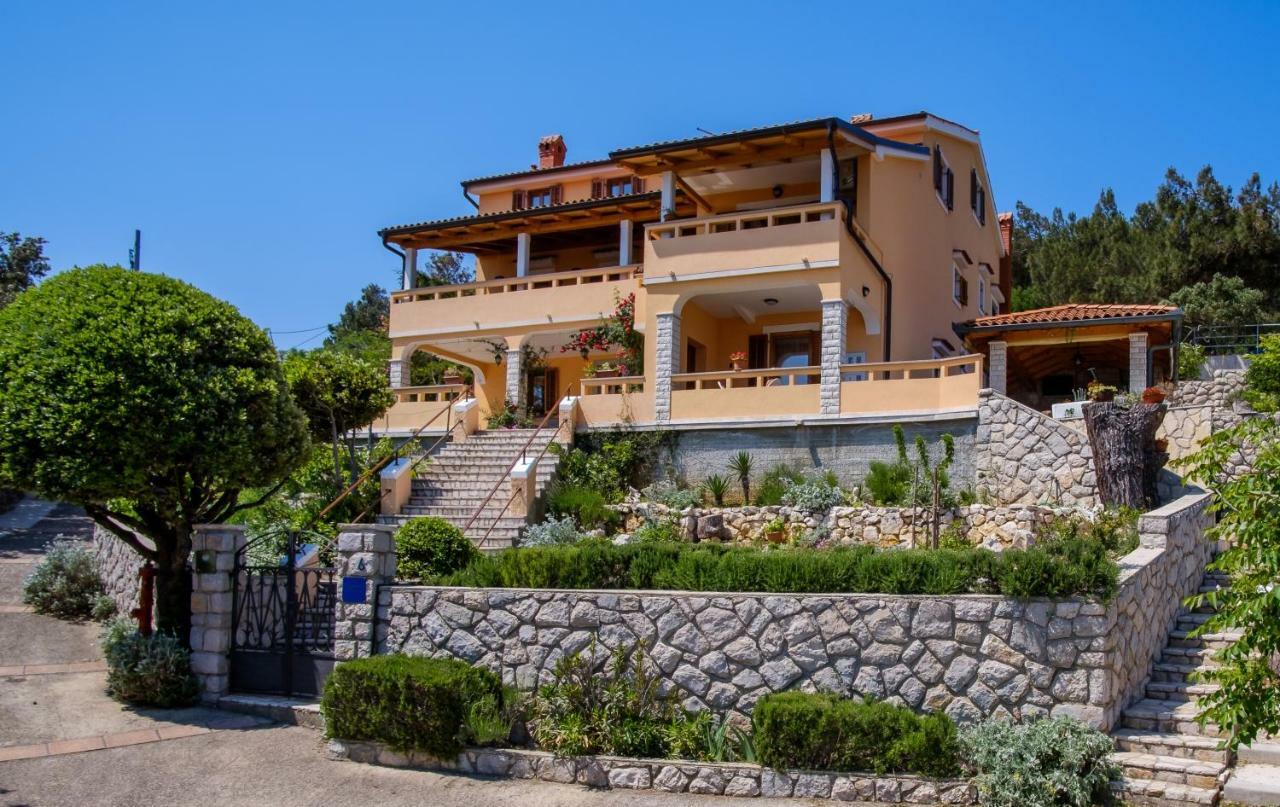 Apartmani Zorica Martinšćica Esterno foto