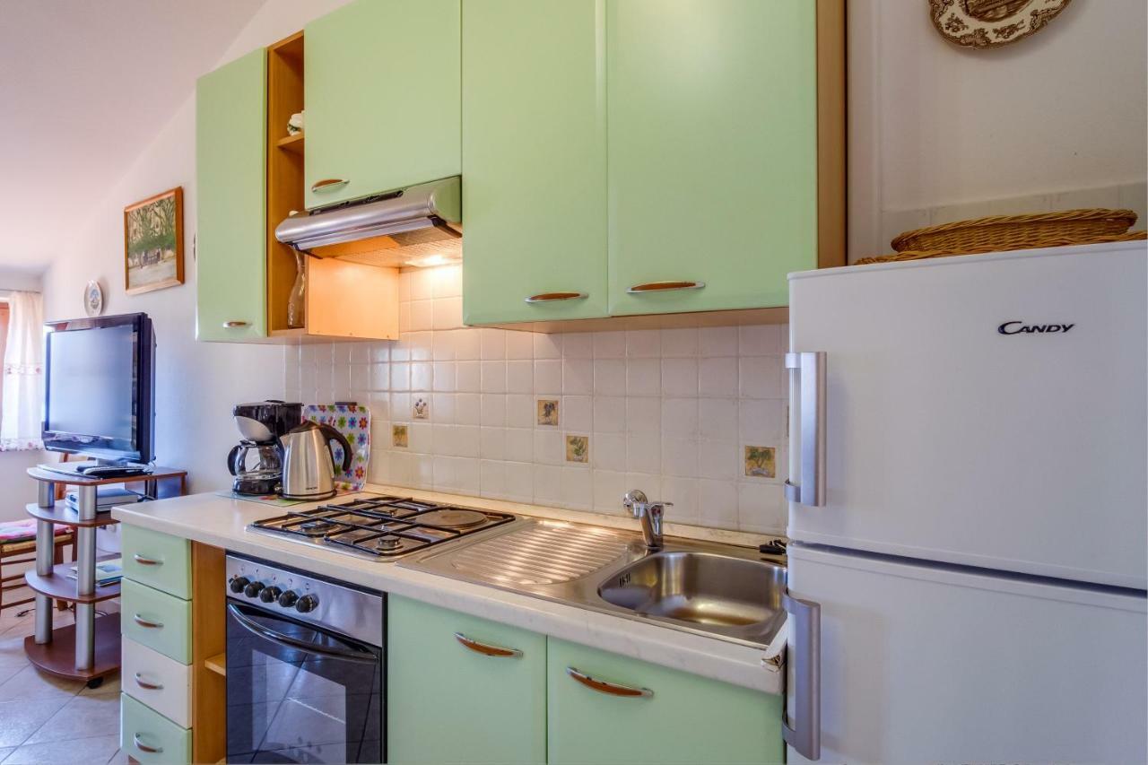 Apartmani Zorica Martinšćica Esterno foto