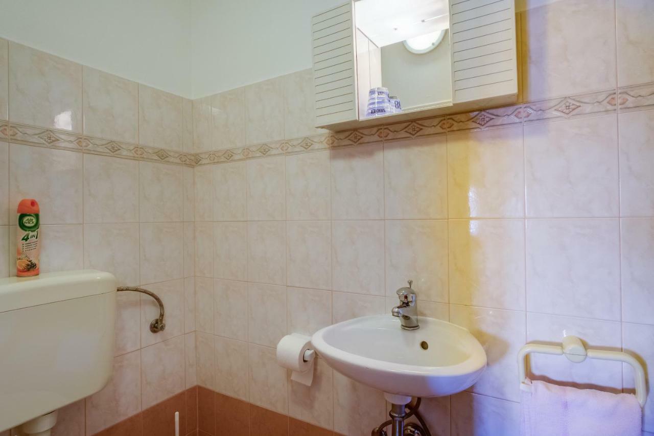 Apartmani Zorica Martinšćica Esterno foto