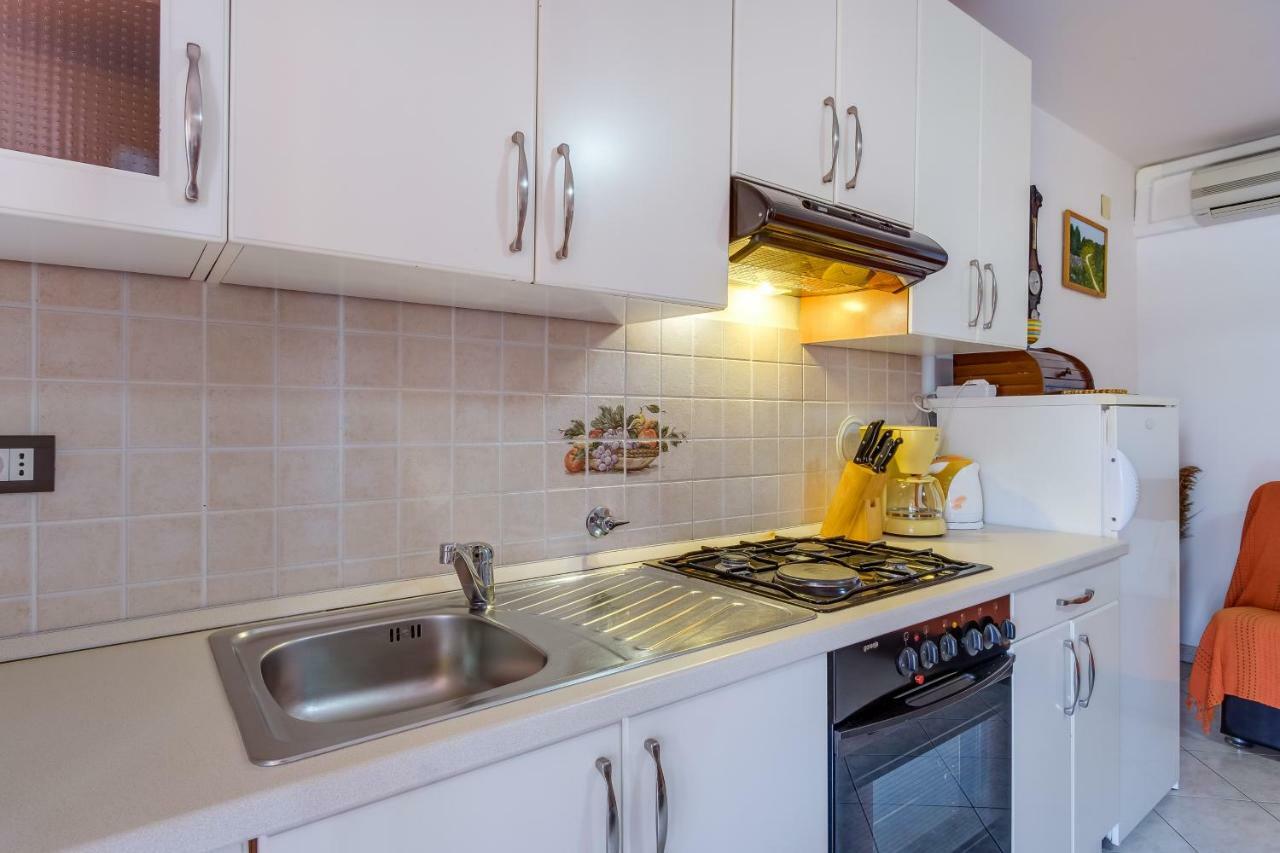 Apartmani Zorica Martinšćica Esterno foto