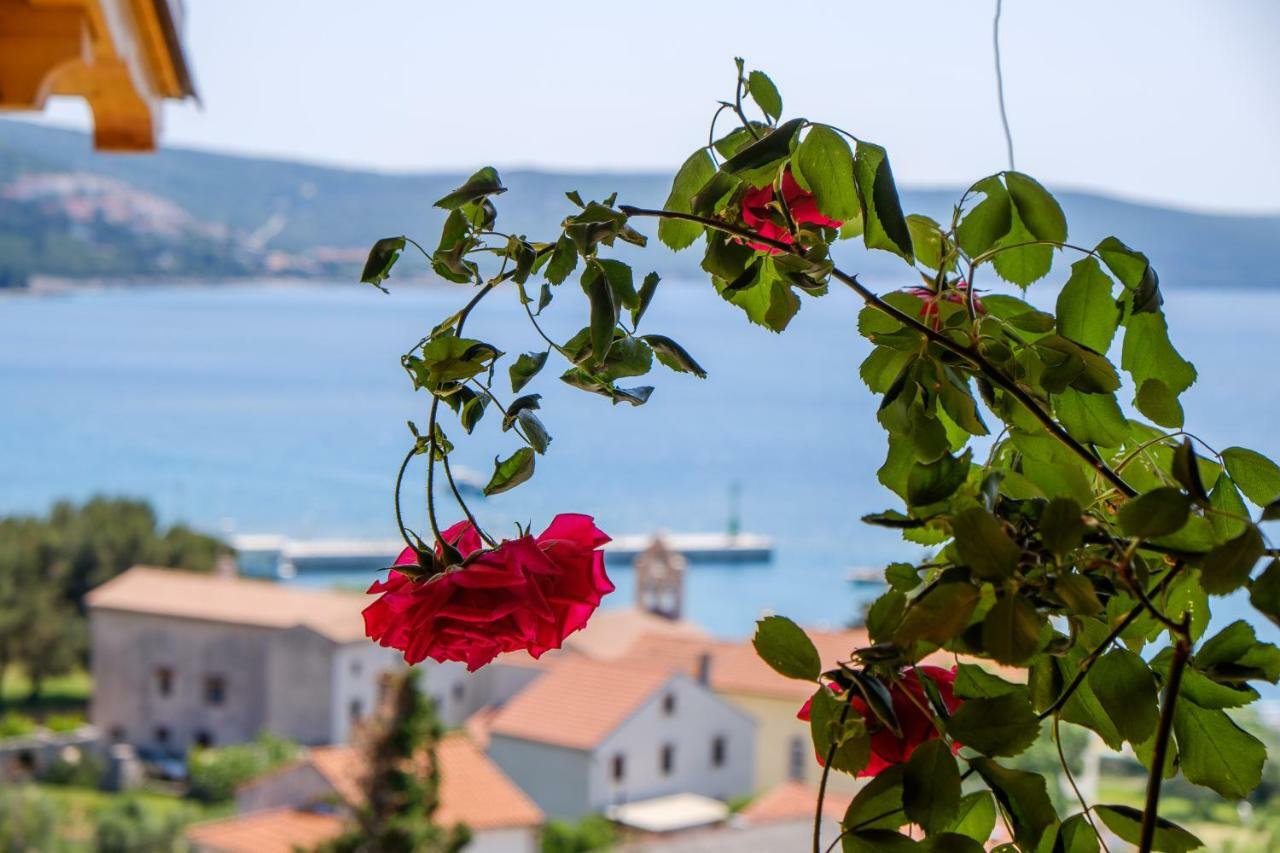 Apartmani Zorica Martinšćica Esterno foto